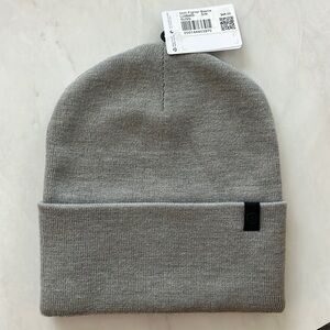 NWT LuluLemon beanie, grey